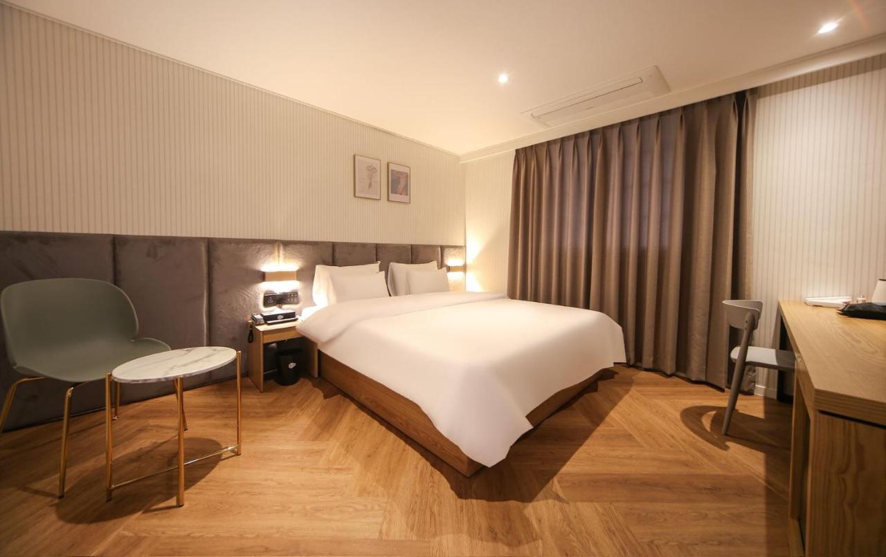 Hotel Lazy Heaven ชางวอน ภายนอก รูปภาพ
