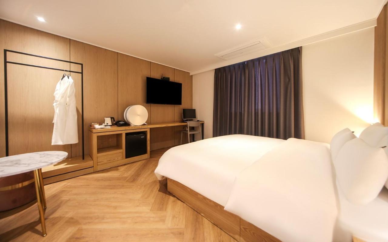 Hotel Lazy Heaven ชางวอน ภายนอก รูปภาพ