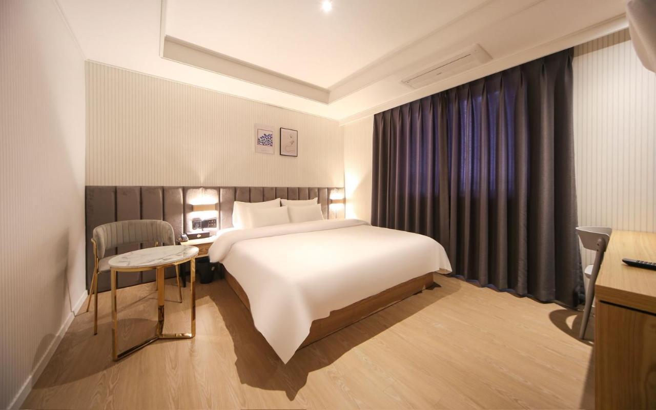 Hotel Lazy Heaven ชางวอน ภายนอก รูปภาพ